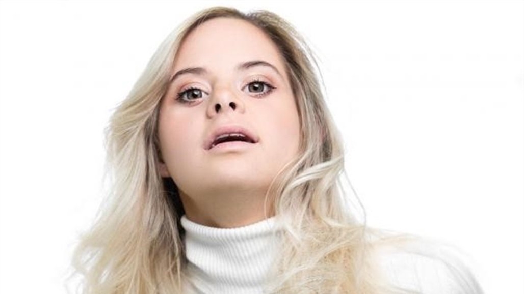 أوّل عارضة أزياء مصابة بمتلازمة داون تنضم إلى هذه العلامة التجارية!