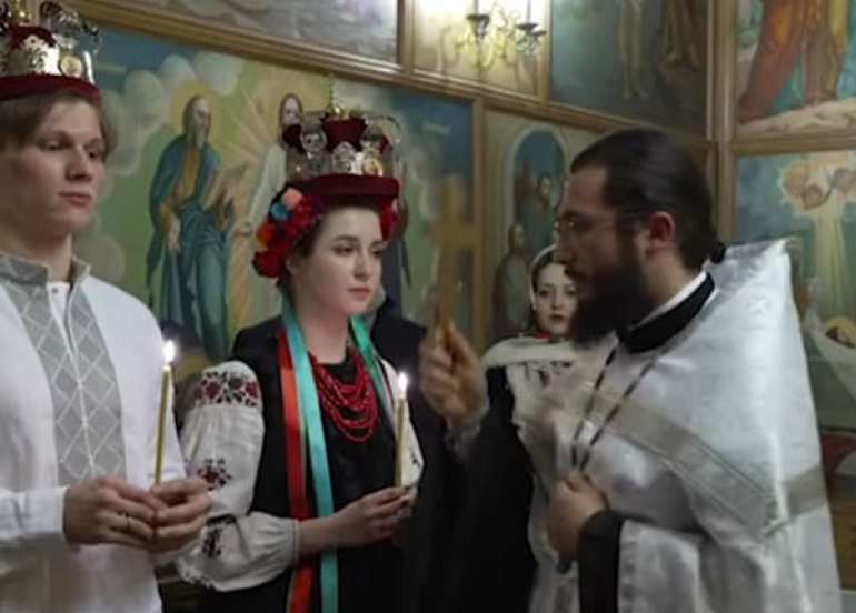 پڕۆسەیەكی هاوسەرگیری لە نێو هێرشەكانی رووسیاوە