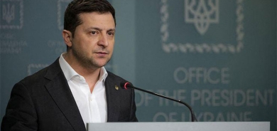 Zelensky: Em bi tena serê xwe ne