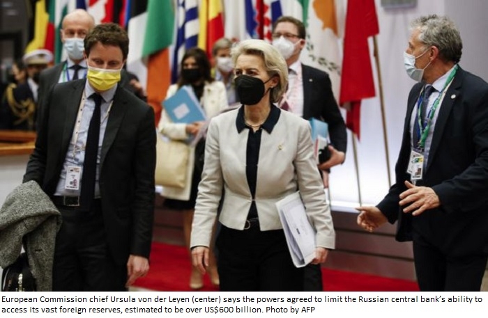 Western allies to expel key Russian banks from global system