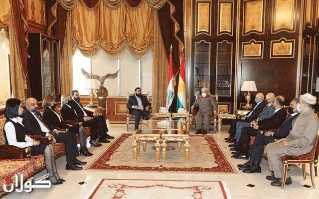 سەرۆك بارزانی پێشوازی لە شاندێكی بزووتنەوەی بابلیون دەكات