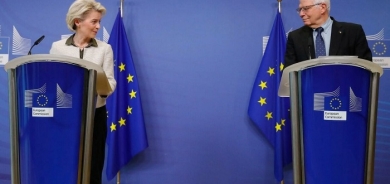 EU bans 'Kremlin’s media machine', closes airspace to all Russian planes