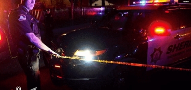 پیاوێک سێ کچەکەی و هاوەڵەکەی و خۆی لە کڵێسایەک کوشت