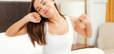 كيف يمكن الاستيقاظ مبكراً من دون منبه؟