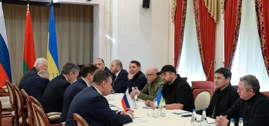 Rayedarên Rûsî ber bi devera gotûbêjan bi rê ketin