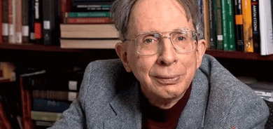 ستیڤن سیمباڵا  پڕۆفیسۆری زانستی سیاسی لە زانكۆی ویلایەتی پەنسلڤانیا بۆ گوڵان:     سەرقاڵبوونی ئەمریكا  بە شەڕی ئۆكرانیاوە كاریگەری دەبێت لەسەر بایەخدانی  بە ڕۆژهەڵاتی ناوەڕاست