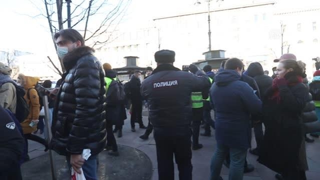 Di rojekê de zêdetir ji 5 hezar kes hatine girtin