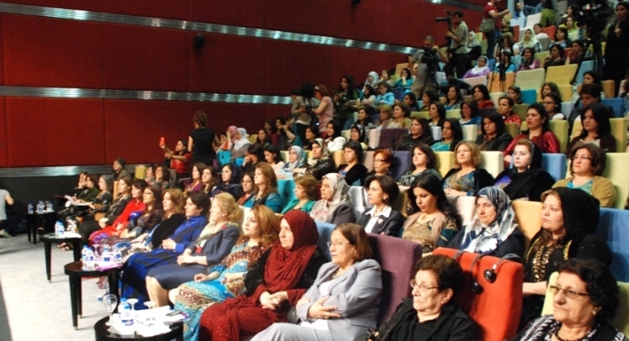 Li Hewlêrê duyem hevdîtina navnetewî ya jinan birêve diçe