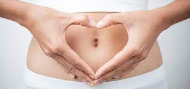 ما هي أسباب ألم السرة؟