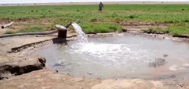 خبير اقتصادي: لدينا مياه جوفية تكفي لـ (٥٠٠) سنة.. يجب استثمارها بالزراعة