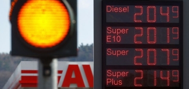 Russia warns West of $300 per barrel oil, cuts to EU gas supply