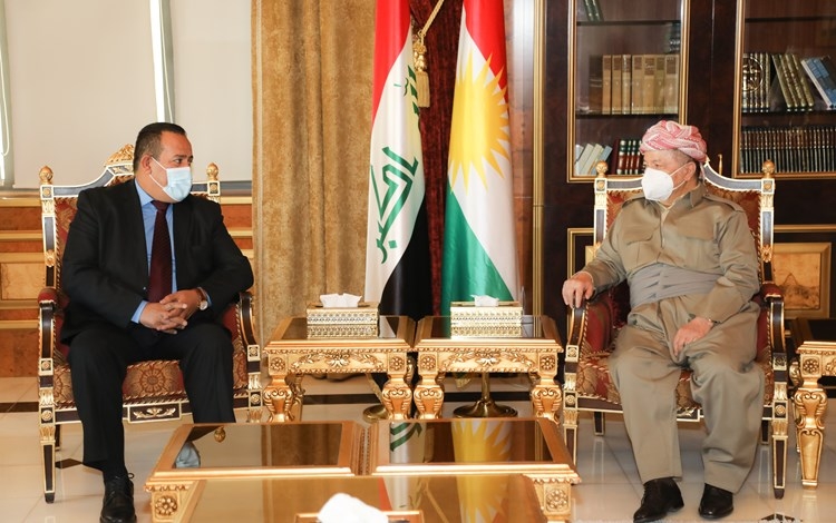 Serok Barzanî li gel şandeke partiya Ume ya Îraqî civiya