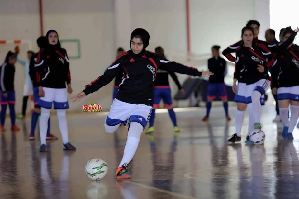 هیوادارم لایه‌نى وه‌رزشیی، وه‌رزش تێكه‌لاَوى سیاسه‌ت نه‌كه‌ن