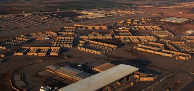 استهداف قاعدة بلد الجوية بثمانية صواريخ