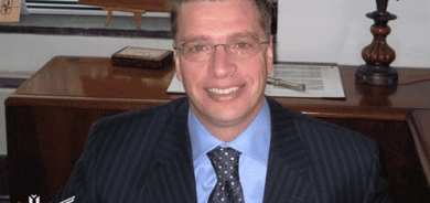 یانیس ستیڤاچتیس  بەڕێوەبەری پڕۆگرامی دیراساتی نێودەوڵەتی لە زانكۆی تەقەنی ڤێرجینیا بۆ گوڵان:  پێمان ناوەتە دۆخێكی دژوارتر لە ڕۆژگاری شەڕی سارد