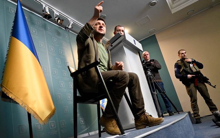 Serokê Ukrayna daxwaza danûstandinên aştiyê dike