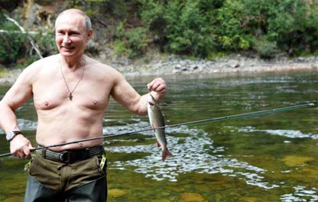 الوجه الآخر لبوتين .. يستيقظ ظهرا ويعشق أكل السمك ويكره الحلويات