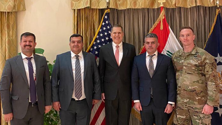 وفد من البيشمركة يصل بغداد ويوقع مع السفارة الأمريكية اتفاقاً مشتركاً