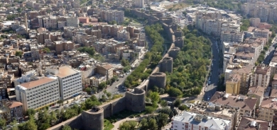 Şandeyekî Herêma Kurdistanê diçe Amedê