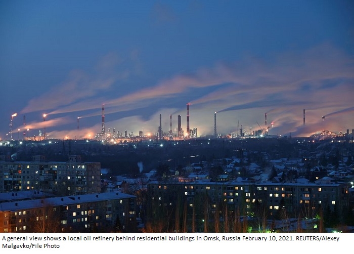 Oil prices see-saw amid hopes of Iran deal, supply woes linger