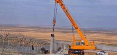 Di navbera Rojava û Başûrê Kurdistanê de dîwar tê avakirin