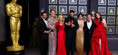 الفائزون بجوائز 