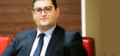 هێڤیدار ئەحمەد  جێگری سەرۆكی لێژنەی دارایی و ئابووری لە پەرلەمانی كوردستان بۆ گوڵان:        لە دەروازەكانی سنووری سلێمانی بە ڕۆژی ڕووناك قاچاخچێتی دەكرێت و كەس ناتوانێت ڕێگرییان لێ بكات