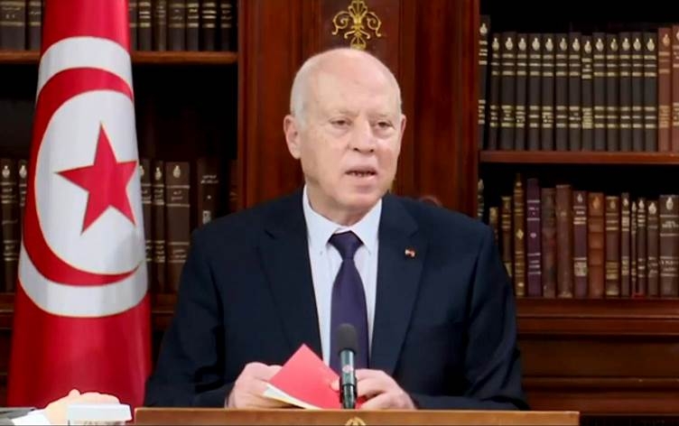 الرئيس التونسي قيس سعيد يعلن حل البرلمان