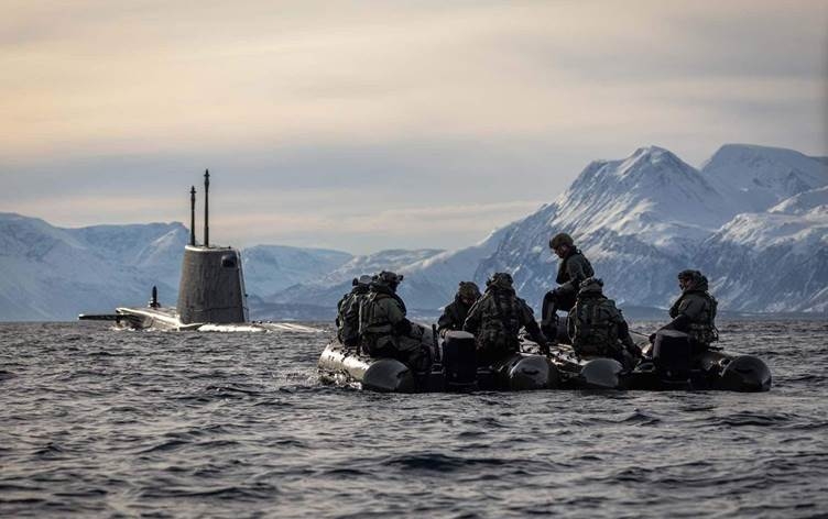 Li Norvecê Manora Bersiva Sar