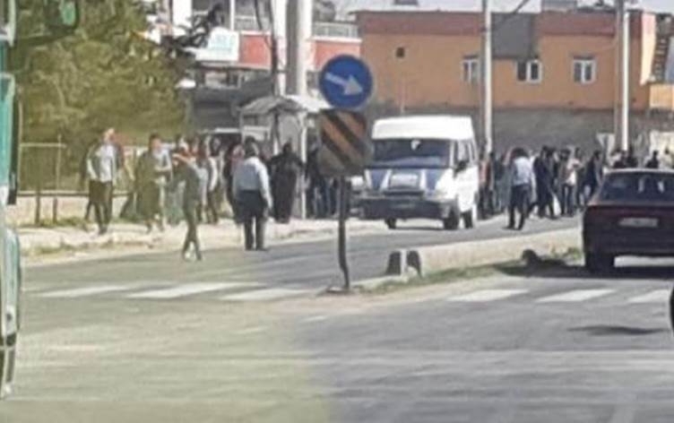 Li Rihayê di navbera du malbatan de pevçûn