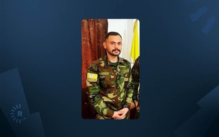 Tirkiyê otomobîleke serbazî ya HSDê bombebaran kir