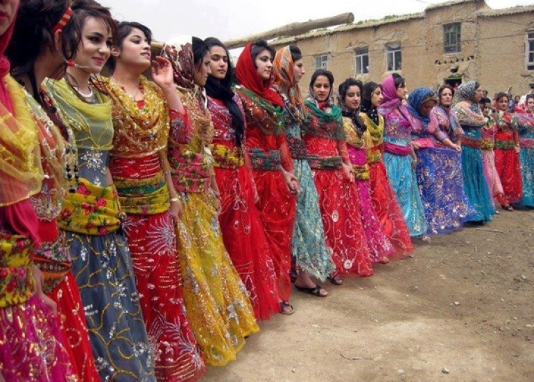 ستاتیكای پۆشاكی كوردی