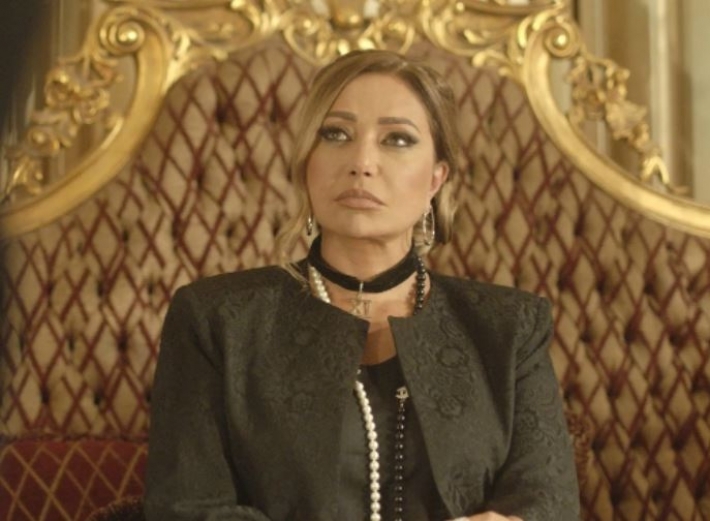 بعد وقف أولى حلقات مسلسلها .. ليلى علوي تخرج عن صمتها