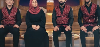 دینا و چەند گۆرانیبێژێك سروودێكی ئاینییان بڵاوكردەوە