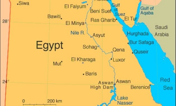 Bus crash near Egypt’s Red Sea kills 3, including 2 Poles