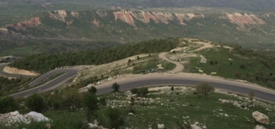 مسرور بارزاني يوجه بصيانة وتعبيد طريق جبل سفين