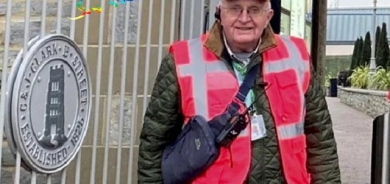 بە ژیانی داوای مۆڵەتی نەكردووە!