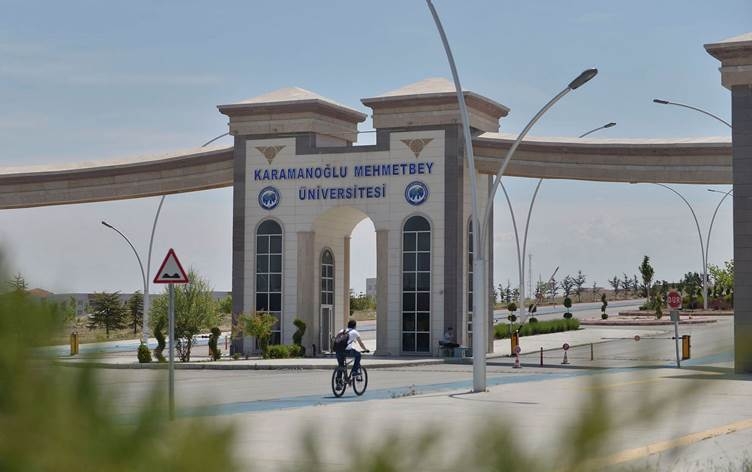 Baroya Amedê êrîşa ser xwendekarên Kurd şermezar kir