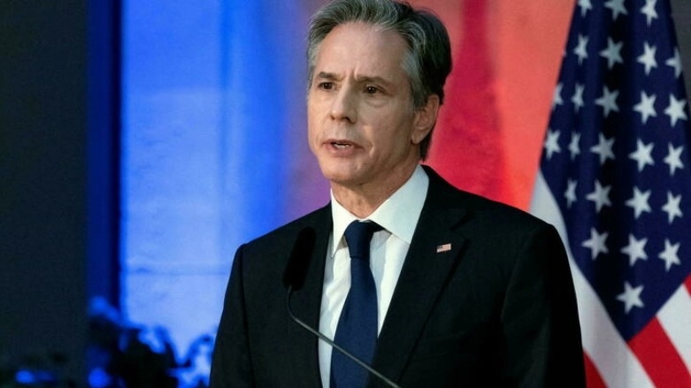 بلينكن يتّهم روسيا بالسعي لاستخدام 