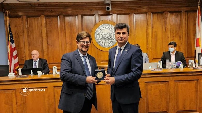 Duhok bû destexwişka bajarê Gainesville yê Amerîkayê