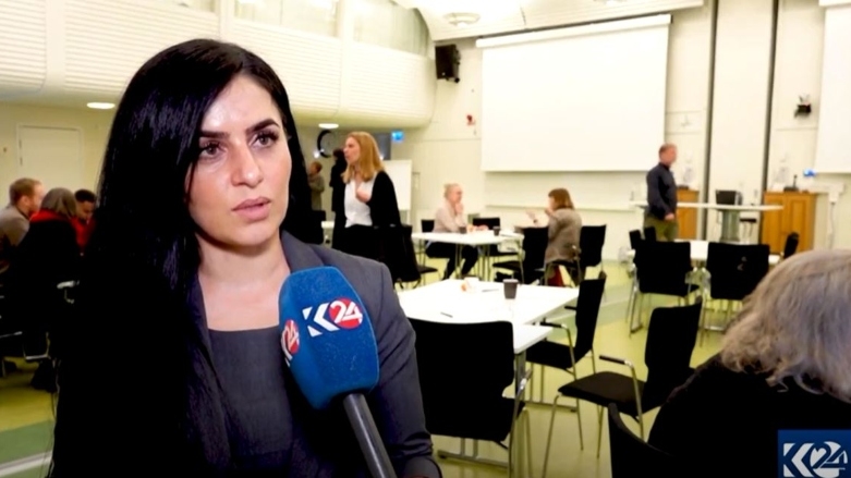 Bijîşkeke Kurd li Swêdê dest ji pîşeya xwe berda û tevlî siyasetê bû