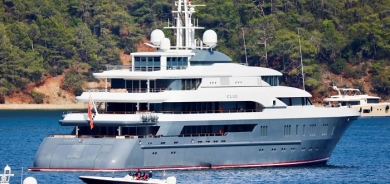 Russian oligarch Deripaska's yacht arrives in Turkish waters
