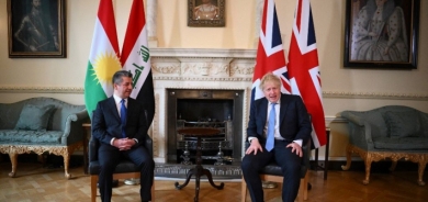 مه‌سرور بارزانی گه‌یشته‌ باره‌گای سه‌رۆك وه‌زیرانی به‌ریتانیا و له‌گه‌ڵ بۆریس جۆنسن سه‌رۆك وه‌زیرانی ئه‌و وڵاته‌ له‌ كۆبوونه‌وه‌دایه‌.