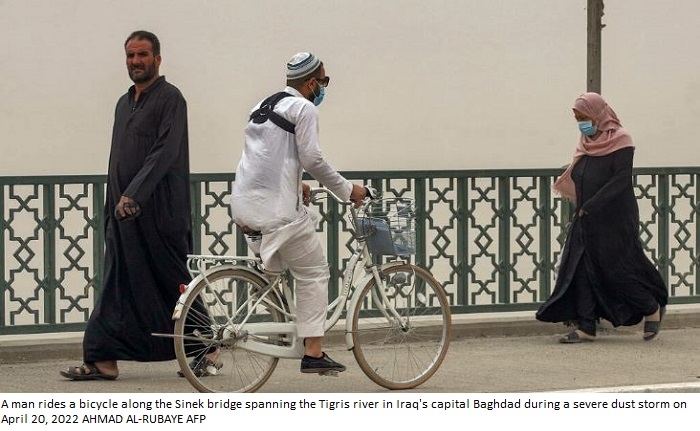 Third dust storm in two weeks sweeps through Iraq