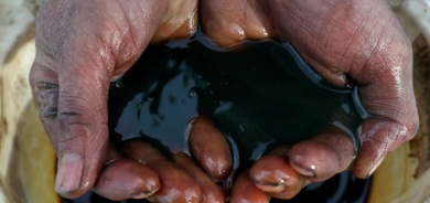 Oil rebounds as supply concerns dominate