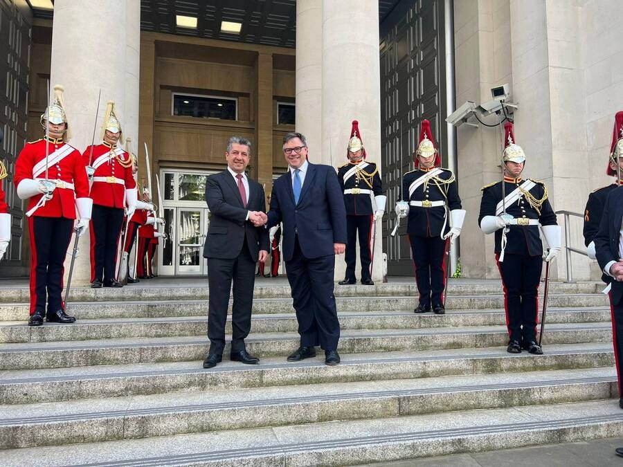 Serokwezîr li gel wezîrê hêzên çekdar yên Brîtanî civiya