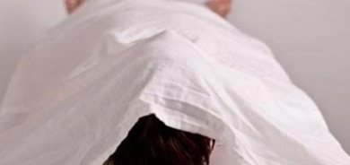 Li Hewlêrê zilamekî hevjîna xwe bi kêran kuşt