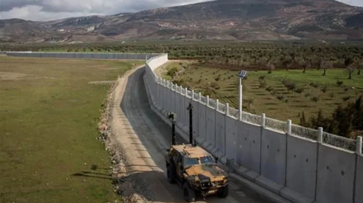 تركيا : أكملنا بناء 837 كم من الجدار الحدودي مع سوريا