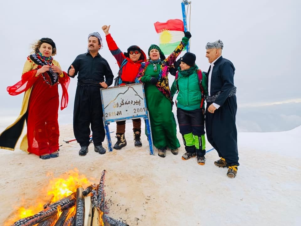 ئافره‌تانى كورد له‌ رێگه‌ى وه‌رزشه‌وه‌ ده‌گه‌نه‌ سه‌ر شاخه‌ به‌رزه‌كانى كوردستان