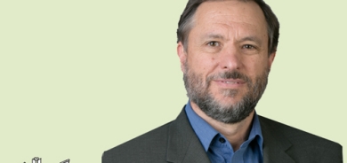 ستیفن زونێس   پڕۆفیسۆری سیاسەت و دیراساتی نێودەوڵەتی لە زانكۆی سان فرانسێسكۆ بۆ گوڵان:     پوتن پێی وابوو ئۆكرانیایەكی دیموكراتی هەڕەشەیە بۆ سەر دەسەڵاتەكەی